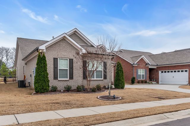 6412 Armstrong Dr, Hermitage, TN 37076