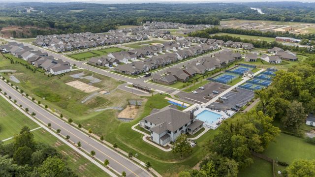 6412 Armstrong Dr, Hermitage, TN 37076