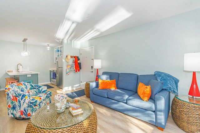 77 Salt Marsh Cir Unit 18E, Pawleys Island, SC 29585