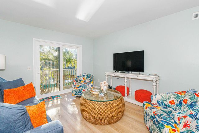 77 Salt Marsh Cir Unit 18E, Pawleys Island, SC 29585