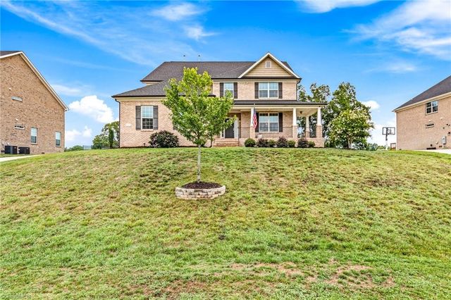 8003 Hacker Drive, Stokesdale, NC 27357