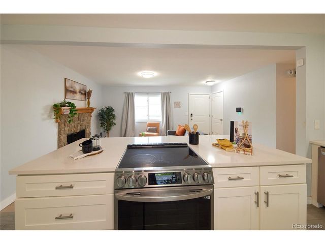 6508 S Dahlia Cir, Centennial, CO 80121