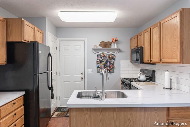 1800 Sibley Street Se, Lowell City, MI 49331