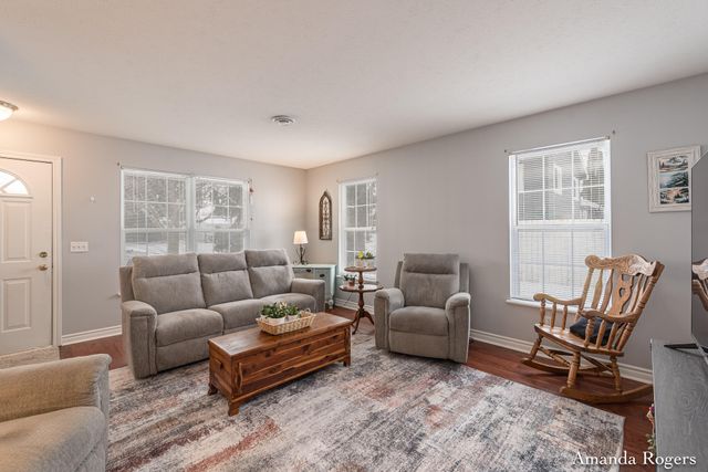 1800 Sibley Street Se, Lowell City, MI 49331