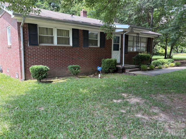 723 Kings Mountain Street, Clover, SC 29710