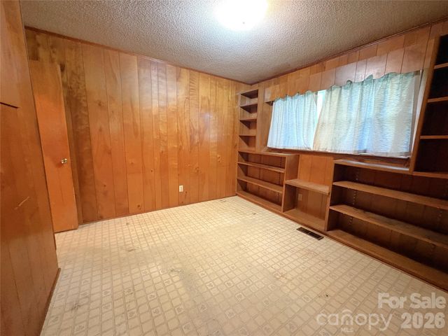 723 Kings Mountain Street, Clover, SC 29710