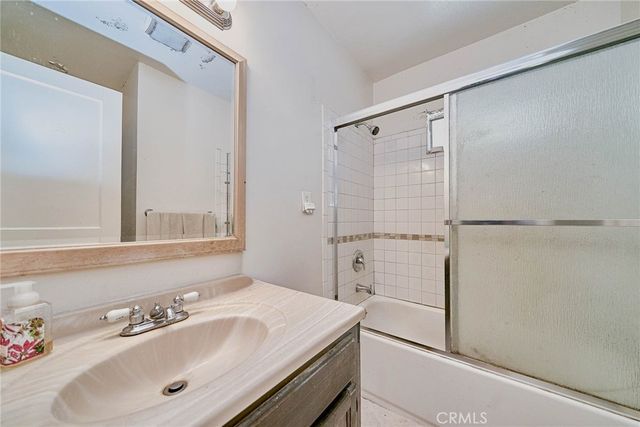 8357 Aura, Northridge, CA 91324