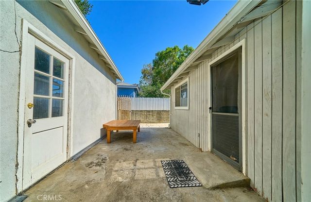 8357 Aura, Northridge, CA 91324