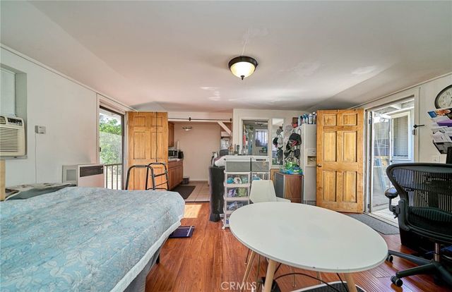 8357 Aura, Northridge, CA 91324