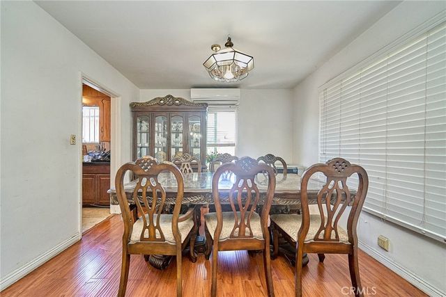 8357 Aura, Northridge, CA 91324