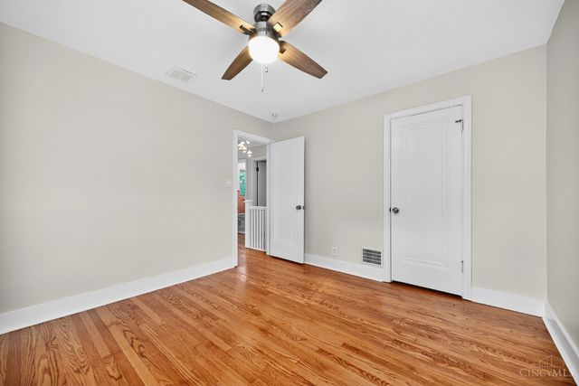 3032 S Hegry Circle, Cincinnati, OH 45238