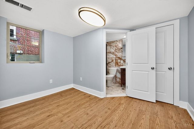3032 S Hegry Circle, Cincinnati, OH 45238