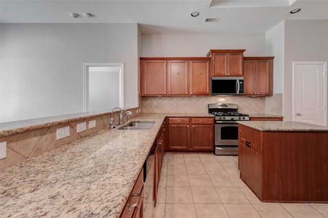 434 Carson Ridge Drive, Spring, TX 77386
