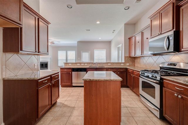 434 Carson Ridge Drive, Spring, TX 77386