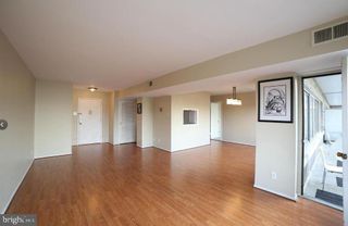 5340 HOLMES RUN PKWY #510, Alexandria, VA 22304
