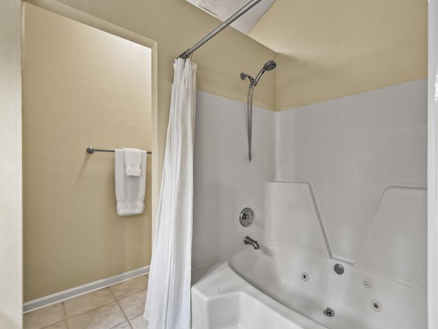 5015 Mint Hill Court, Tallahassee, FL 32309