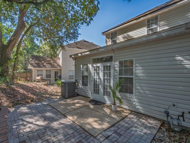 5015 Mint Hill Court, Tallahassee, FL 32309