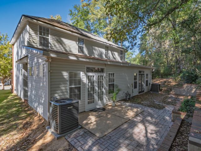 5015 Mint Hill Court, Tallahassee, FL 32309