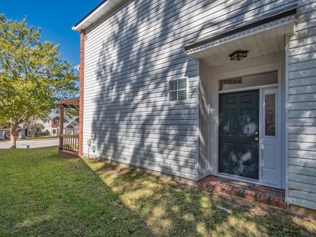 5015 Mint Hill Court, Tallahassee, FL 32309