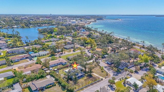 804 Balboa Avenue, Panama City, FL 32401