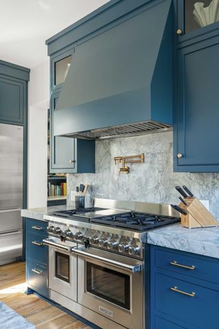 2808 Brooks Street, Sullivans Island, SC 29482