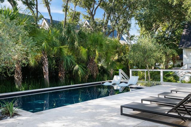 2808 Brooks Street, Sullivans Island, SC 29482