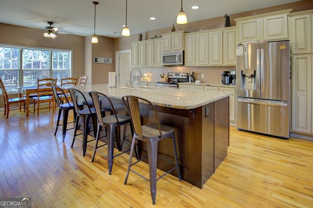 5649 Hightower Trail SE, Social Circle, GA 30025