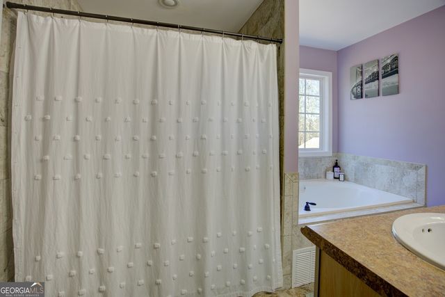 5649 Hightower Trail SE, Social Circle, GA 30025