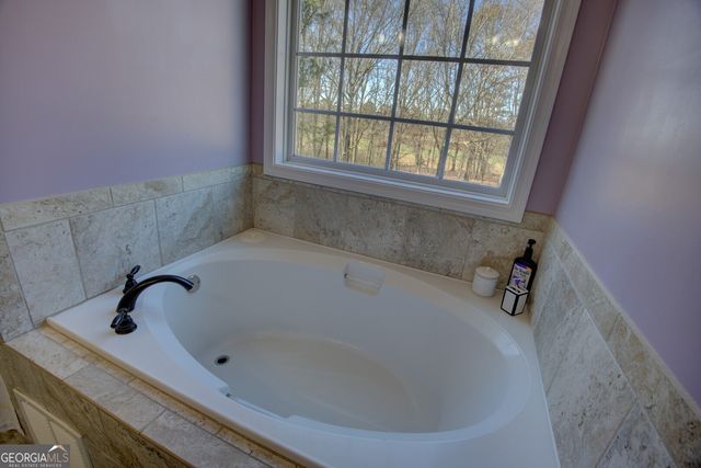 5649 Hightower Trail SE, Social Circle, GA 30025