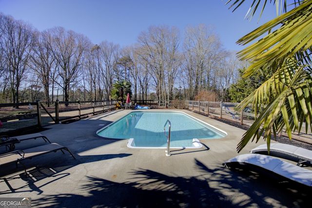 5649 Hightower Trail SE, Social Circle, GA 30025