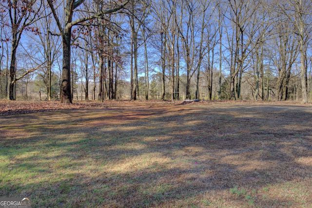 5649 Hightower Trail SE, Social Circle, GA 30025