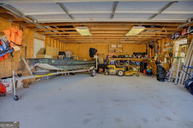 5649 Hightower Trail SE, Social Circle, GA 30025