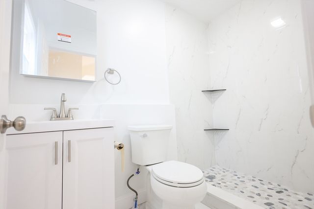 98 Safford St, Quincy, MA 02171