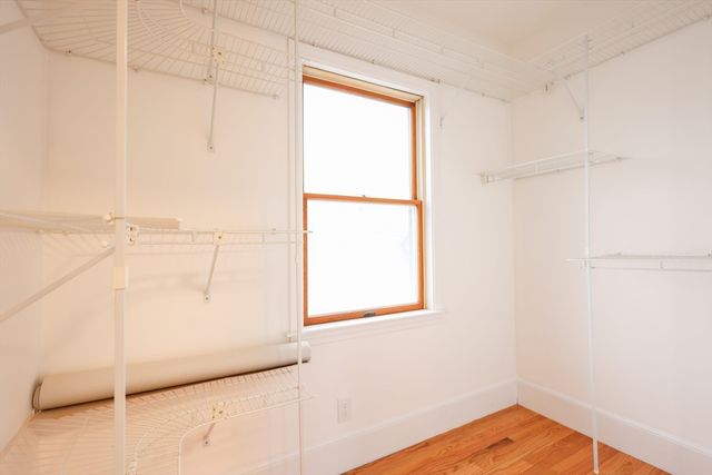 98 Safford St, Quincy, MA 02171