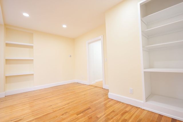 98 Safford St, Quincy, MA 02171