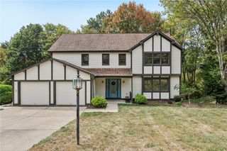 2561 Barnwood Drive, Franklin Park, PA 15090