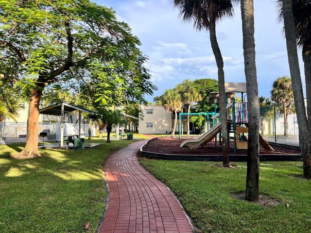 409 Executive Center Drive 209, West Palm Beach, FL 33401