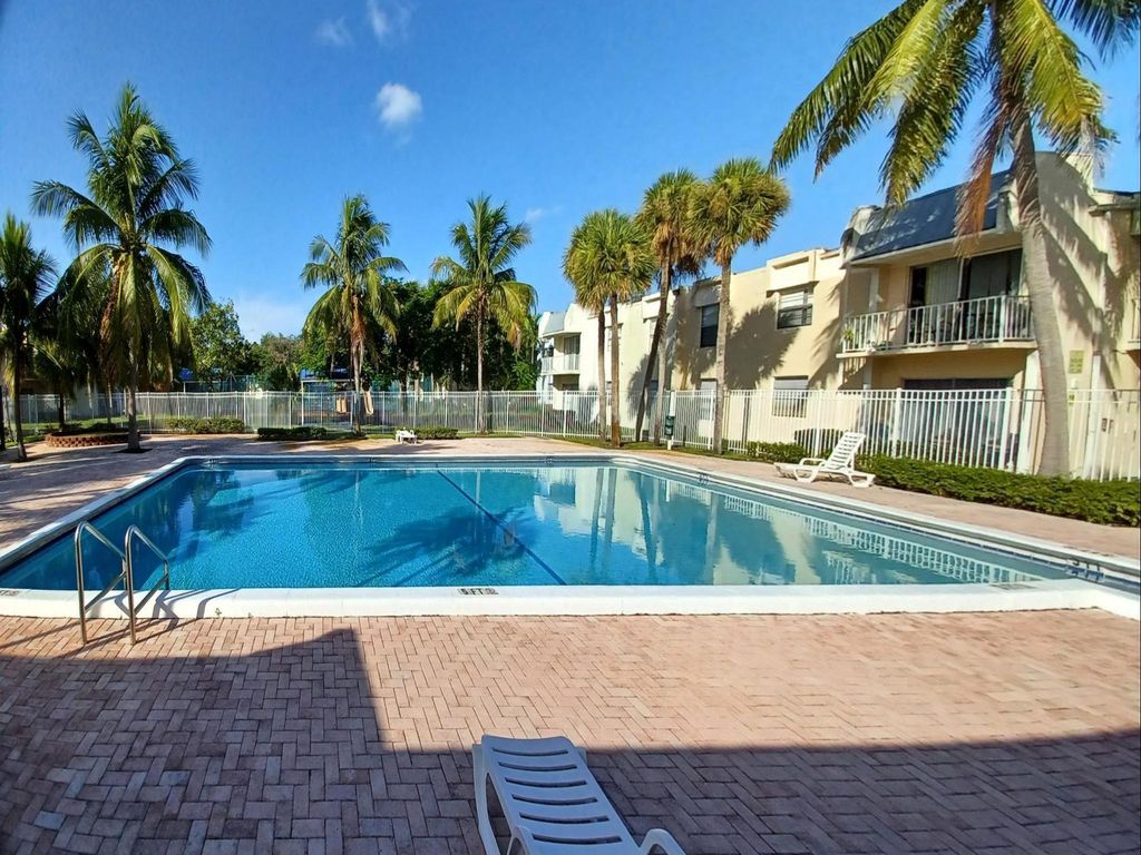 409 Executive Center Drive 209, West Palm Beach, FL 33401