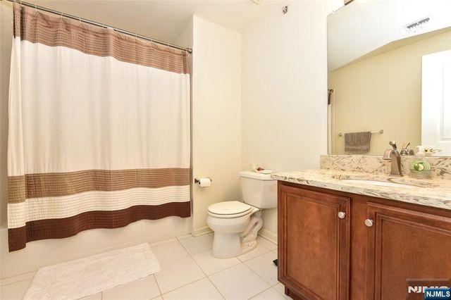 175 Rochelle Avenue 309, Rochelle Park, NJ 07662