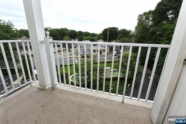 175 Rochelle Avenue 309, Rochelle Park, NJ 07662