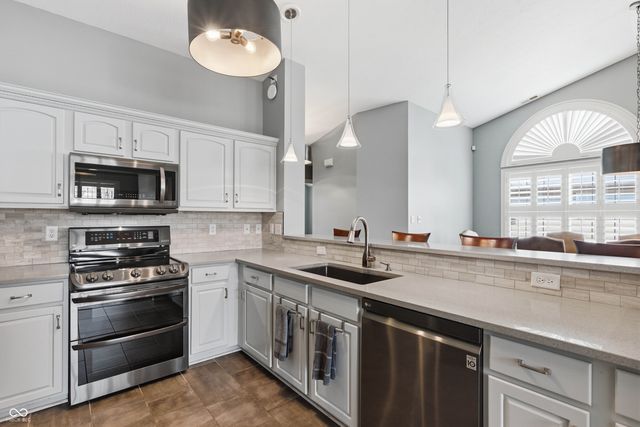 1172 Spencer Drive, Greenwood, IN 46143
