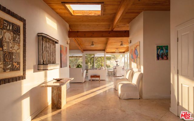 679 Wonder View Drive, Calabasas, CA 91302