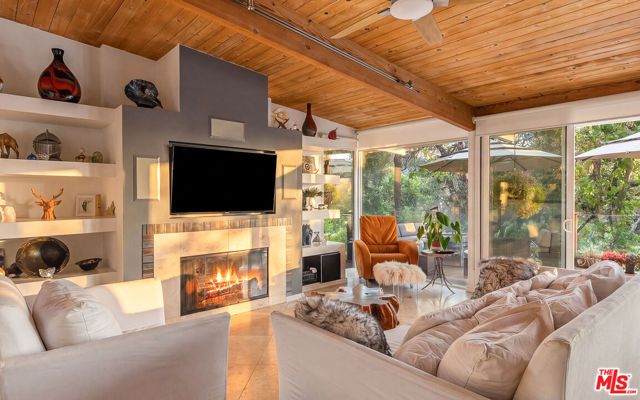 679 Wonder View Drive, Calabasas, CA 91302