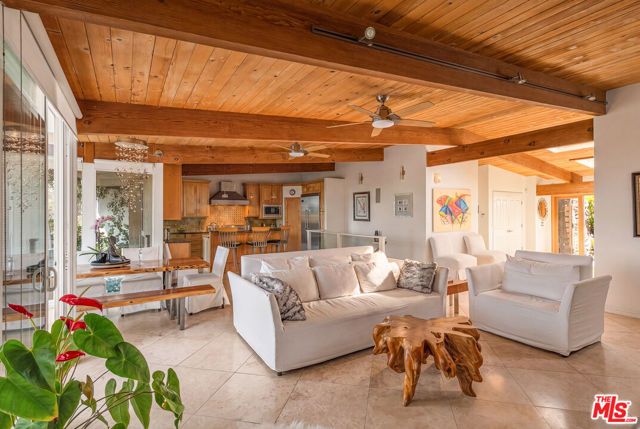 679 Wonder View Drive, Calabasas, CA 91302