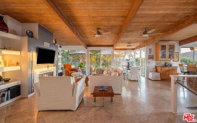 679 Wonder View Drive, Calabasas, CA 91302