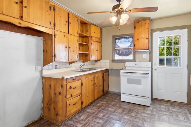 1203 Hanover Street, Weatherford, TX 76086