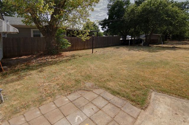 1203 Hanover Street, Weatherford, TX 76086