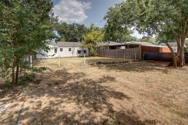1203 Hanover Street, Weatherford, TX 76086
