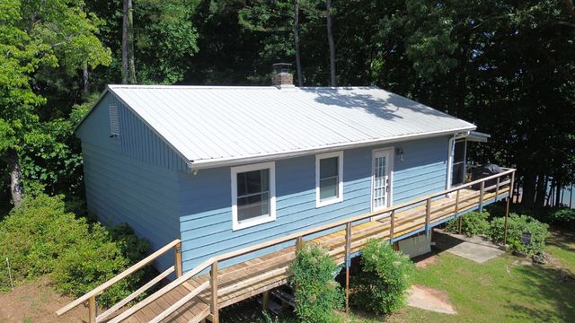 534 Gambrell Road, Townville, SC 29689