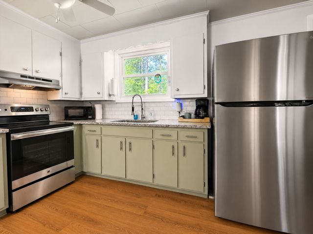 534 Gambrell Road, Townville, SC 29689